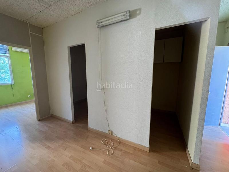 Foto e9e75ea4-4564-48bc-9619-368591ddf400. Locale commerciale in Pavones Madrid
