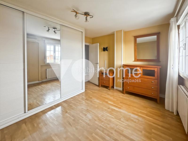 Foto 2842098e-0faa-4103-9e55-c520cd1598ec. Etagenwohnung mit heizung in Pavones Madrid