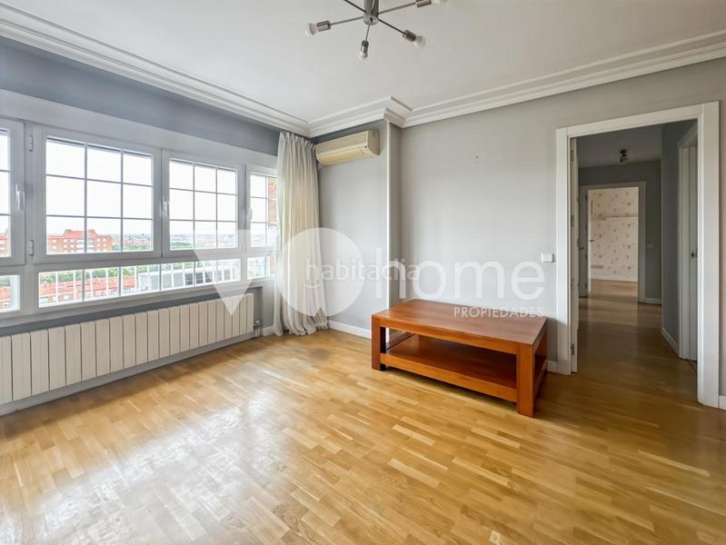 Foto 56b1aca3-98c7-4032-b1b0-578682b16a83. Etagenwohnung mit heizung in Pavones Madrid