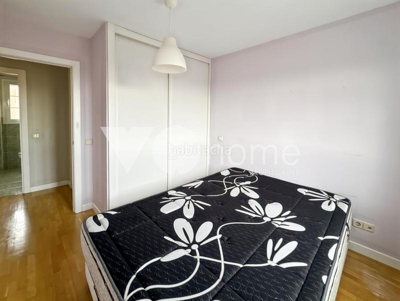 Foto b68faa9c-05ef-4307-a475-3f7aae68383d. Etagenwohnung mit heizung in Pavones Madrid