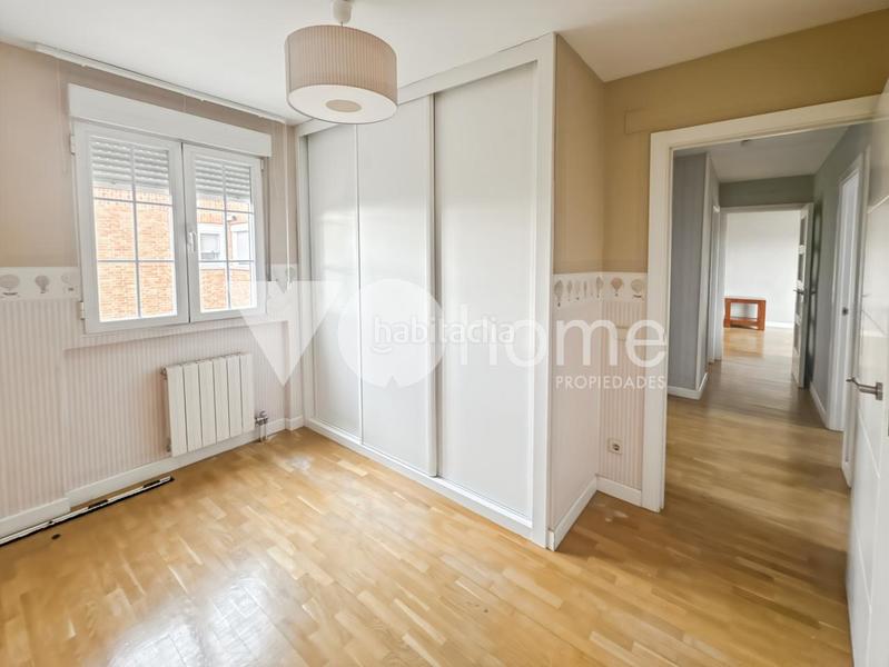 Foto 244ec799-9e51-436d-9d40-3c6ffecf5bbf. Piso en Pavones Madrid