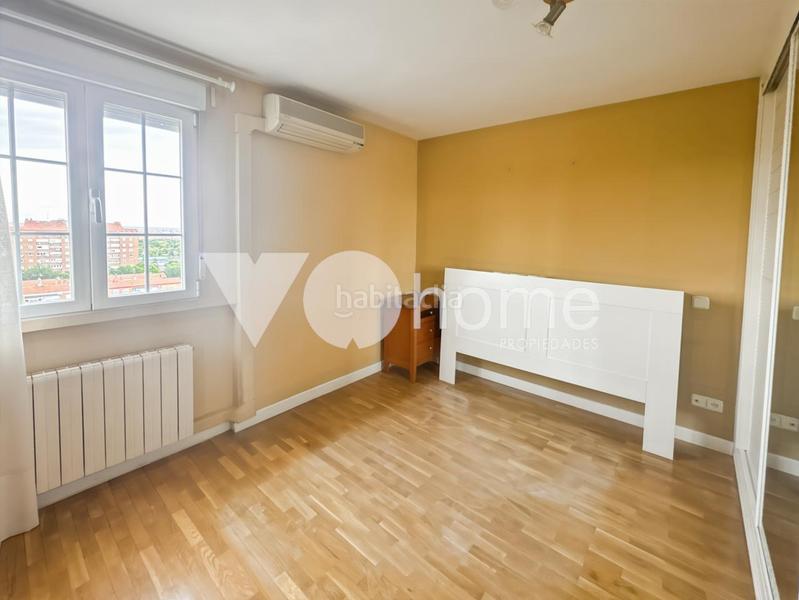 Foto 7b2fe8ae-241c-484e-bd8e-e7366c837cad. Piso en Pavones Madrid