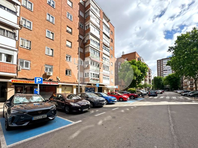 Foto 937e58a1-3161-402b-9c7e-46b5faf1697b. Local comercial a Marroquina Madrid