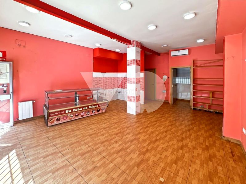 Foto a4b08cc3-4d7f-4dd6-be75-db045e8bef95. Local comercial a Marroquina Madrid