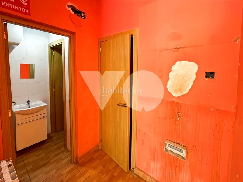Foto b004fcf4-81e6-4fe1-a3f9-f22f072bb608. Local comercial a Marroquina Madrid