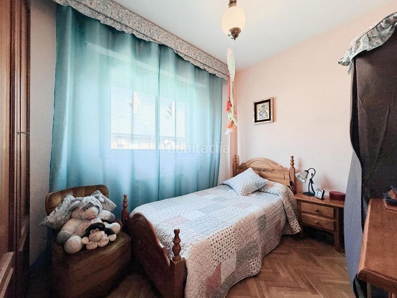 Foto bd99b464-bba3-49a0-b874-4f1080ee0387. Casa adossada amb aparcament piscina a Sector 3 Getafe