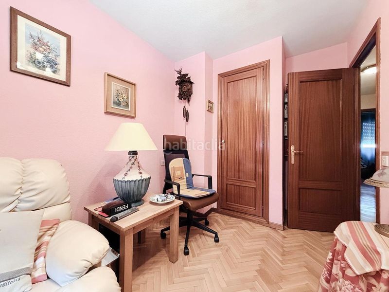 Foto bdf533a3-75c9-4502-9e89-49d16a182c4f. Casa adossada amb aparcament piscina a Sector 3 Getafe