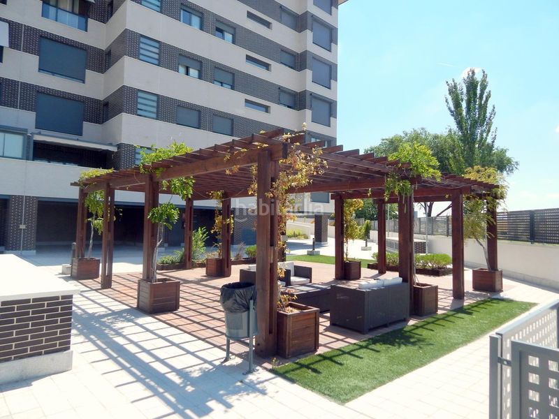 Foto 57298393-c776-4efe-8682-ce7d7a419494. Pis amb calefacció aparcament piscina a Santa Eugenia Madrid