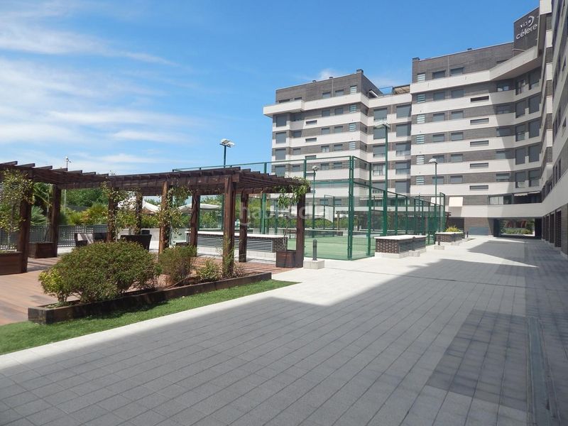 Foto e4fa2d1b-416f-415d-b201-68929d715407. Pis amb calefacció aparcament piscina a Santa Eugenia Madrid