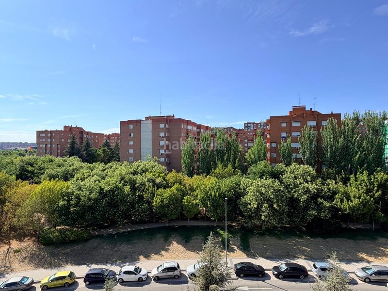 Foto fcb5d42f-68b4-49df-a05a-56275b56cb1f. Pis amb calefacció aparcament piscina a Santa Eugenia Madrid