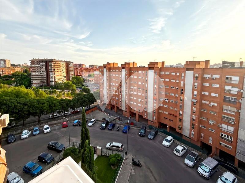 Foto 86268e3b-097c-45b1-b879-338961991610. Piso  en venta, moratalaz, en Media Legua Madrid