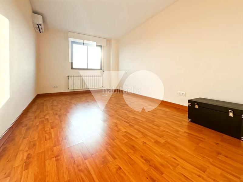 Foto bd27a721-5241-4f0e-adfb-64857e5f3f40. Piso  en venta, moratalaz, en Media Legua Madrid