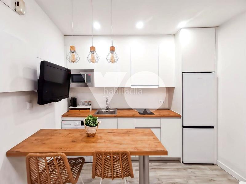 Foto c7bb2aa8-21fd-4998-851a-fb72251a089c. Estudio piso en venta, latina, en Embajadores-Lavapiés Madrid