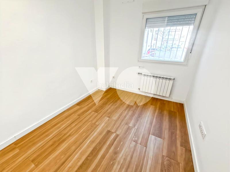 Foto 59b997bb-a710-4fc9-874b-d912f5f44150. Dúplex  en venta, Pueblo Nuevo, ciudad lineal, en Madrid