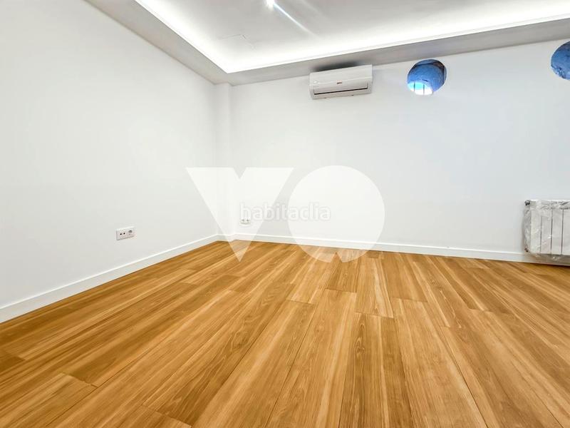 Foto 89adcc56-a479-4de5-b78d-32292b5b0dc8. Dúplex  en venta, Pueblo Nuevo, ciudad lineal, en Madrid