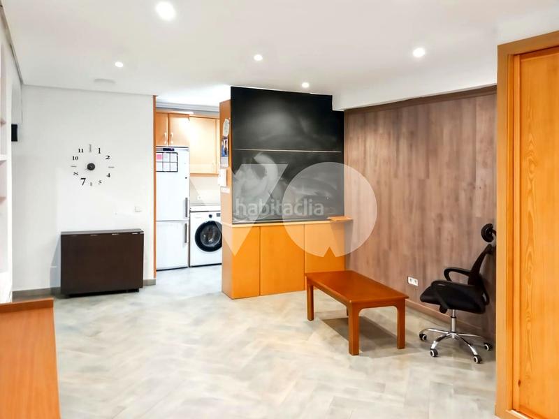 Foto 3fc1b0a6-804a-45ab-ade1-f43bd4509177. Piso localvivienda en venta, Concepción, ciudad lineal, en Madrid