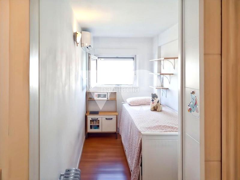 Foto 368186dd-6253-4ae1-90e9-5600042600d0. Dúplex  en venta, Quintana, ciudad lineal, en Madrid