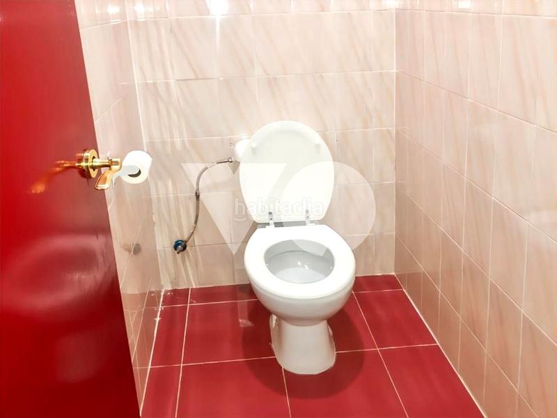 Foto 9de4bc0b-b3f4-46d1-835a-95bcdd850f63. Business premise in Ventas Madrid