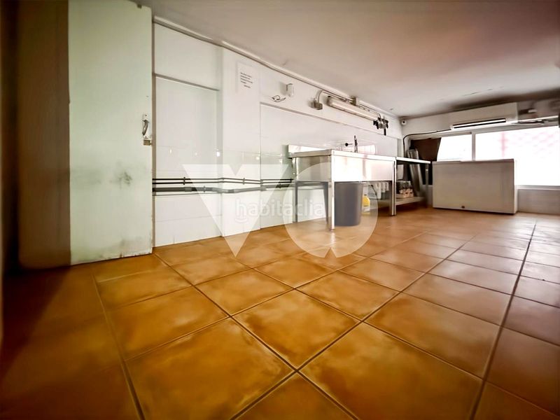 Foto 19f7c17a-7748-4f7a-b0c5-d35741420e1a. Local comercial a Quintana Madrid