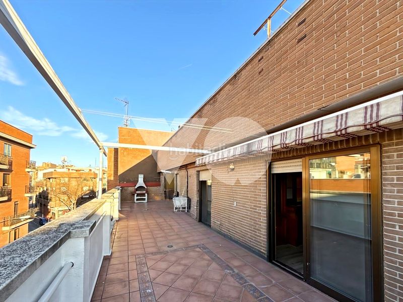 Foto 62a98ac7-908d-4574-b807-9717c3cd91e1. Àtic amb calefacció a Ventas Madrid