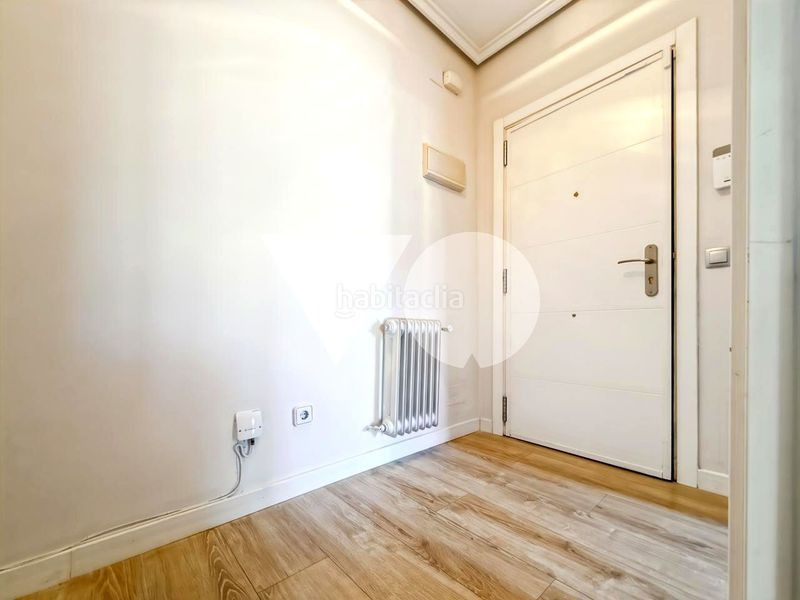 Foto 85e7295e-2b05-417b-8754-2316552c007a. Àtic amb calefacció a Ventas Madrid