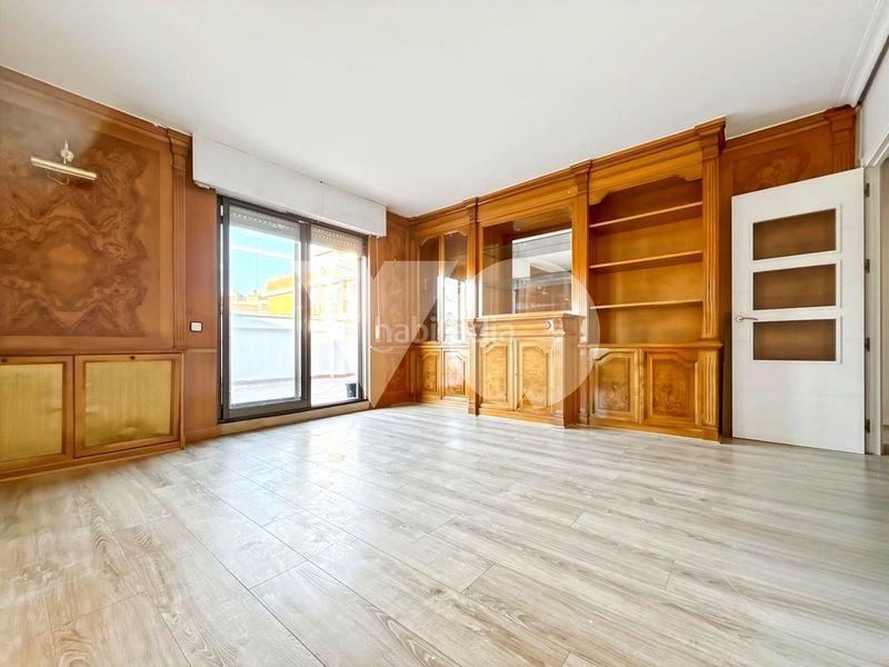 Foto cc2a1e19-5e96-4022-b4aa-c81fd09610bc. Àtic amb calefacció a Ventas Madrid