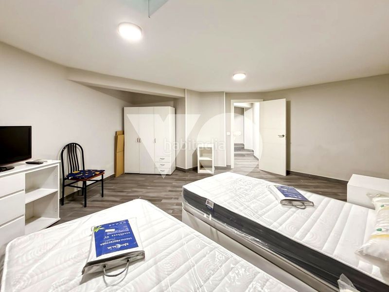 Foto 281c2ac1-407f-41e1-8f12-643a1b5f4b2a. Planta baixa a Ventas Madrid