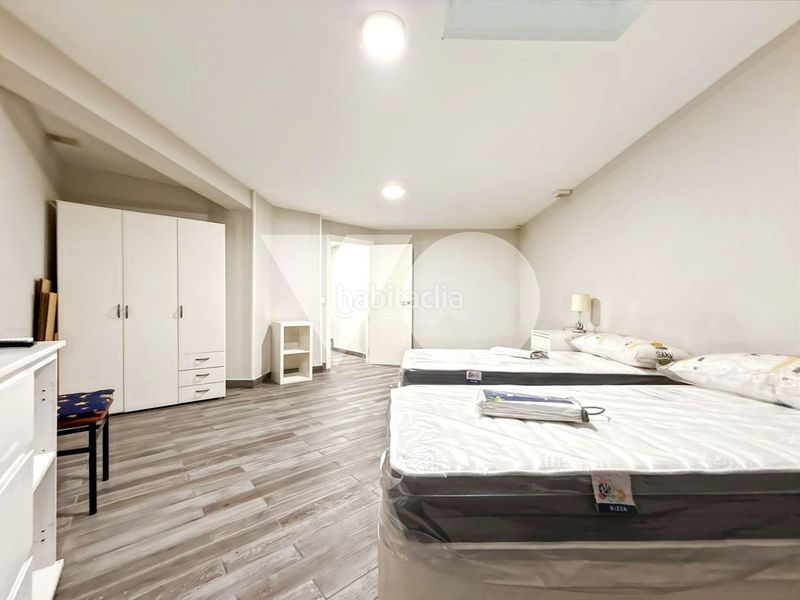Foto 5fcac0d7-1bd2-45d3-82af-c559ebd683cb. Planta baixa a Ventas Madrid