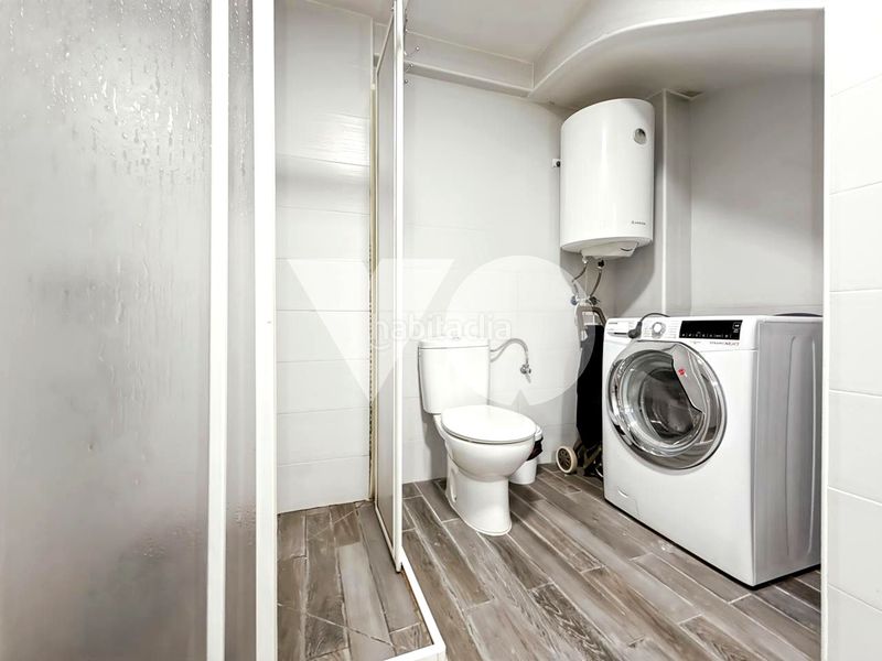 Foto ae9e8d3d-ab96-4a12-b31f-9a0c8bc14f93. Planta baixa a Ventas Madrid