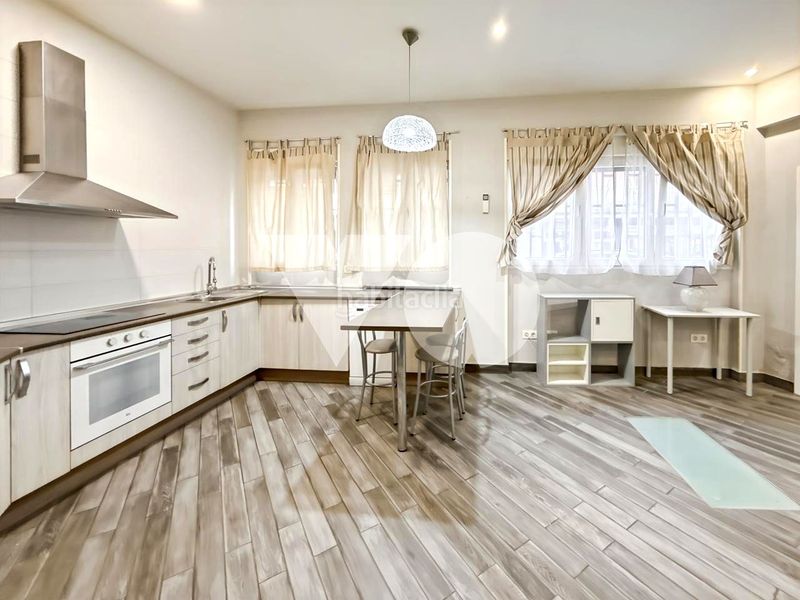 Foto c8fdb9a8-e04d-4927-bb60-a8b03a6fc44f. Planta baixa a Ventas Madrid