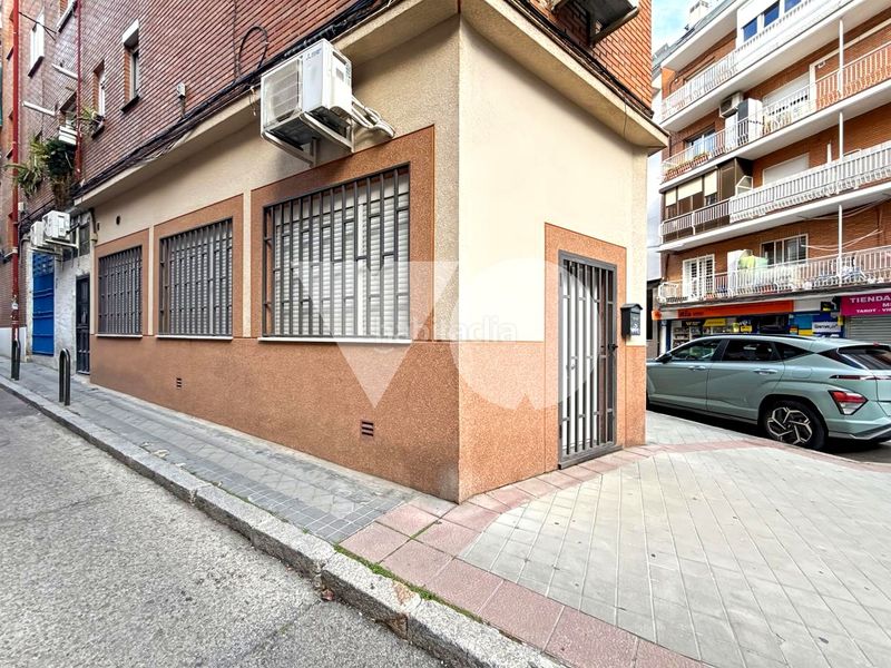 Foto d800d699-4f39-4d5a-a5d9-b1fc751f8476. Planta baixa a Ventas Madrid