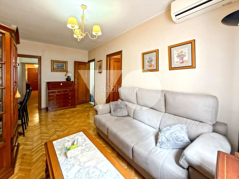 Foto ce199eac-7574-4c35-9467-893984e83b22. Flat in Ventas Madrid
