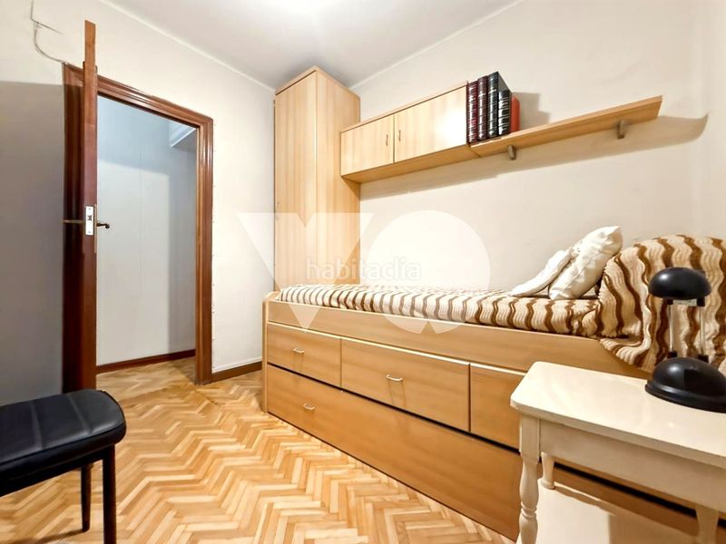 Foto e5cfa2aa-8e7b-4019-aee7-fca40d75d38b. Flat in Ventas Madrid