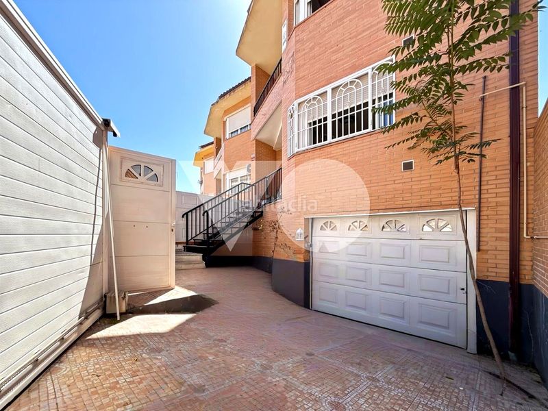 Foto c335a150-df72-495c-8836-23231c0d030e. Casa adossada amb calefacció aparcament piscina a Arganda del Rey