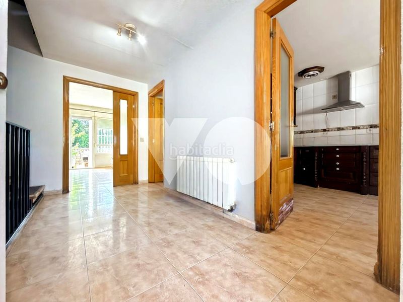Foto f15a0730-4f6d-478f-a23e-3fb1e3168124. Casa adossada amb calefacció aparcament piscina a Arganda del Rey