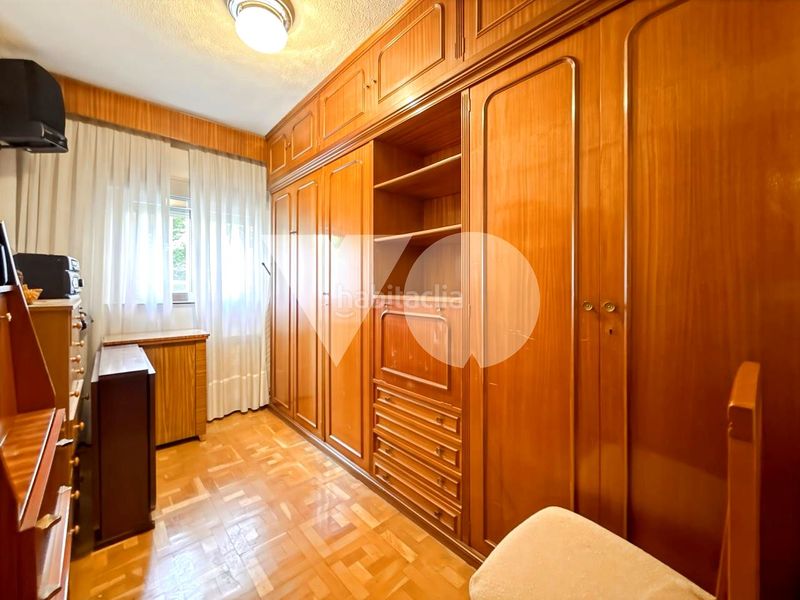 Foto e91790dc-588f-4aa2-b145-f87215dedb66. Flat with heating in Ventas Madrid
