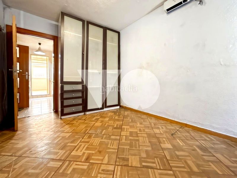 Foto 3d5a3221-568f-4f1a-a914-2a0fae995994. Planta baixa a Ventas Madrid