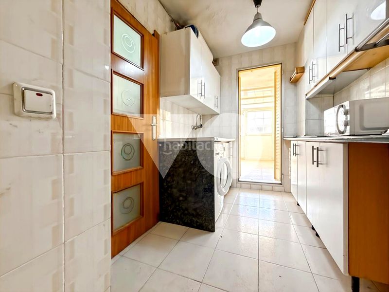 Foto c7fc5ef2-93a8-44b0-ac0f-fb34cafb7522. Planta baixa a Ventas Madrid