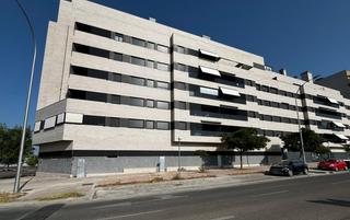 Location Local commercial  Gran via del sureste. Local en alquiler en ensanche de vallecas la gavia, villa de val