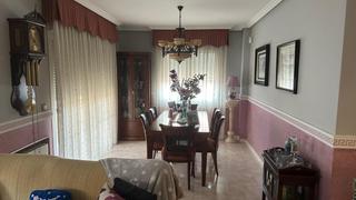 Casa aparellada a Centro. Chalet pareado en rivas centro