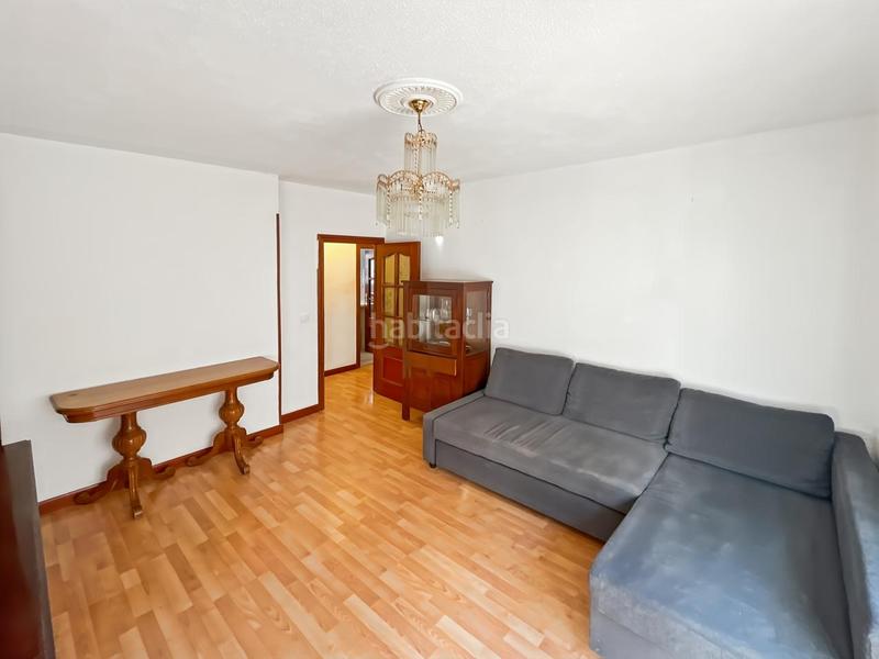 Foto 519124c6-9839-4e93-a716-92d875cf4171. Piso  en venta en Numancia, puente de vallecas en Madrid