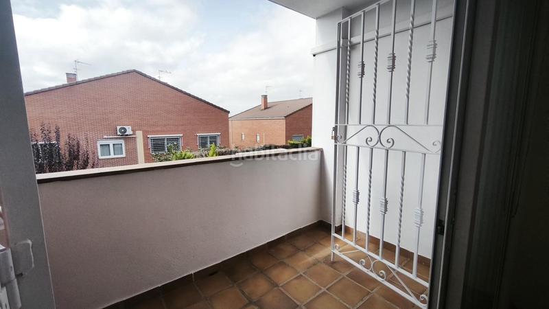 Foto 4fa88b49-7774-43b7-b98f-d2c95fb0ea56. Casa con piscina in Casco Histórico Rivas - Vaciamadrid