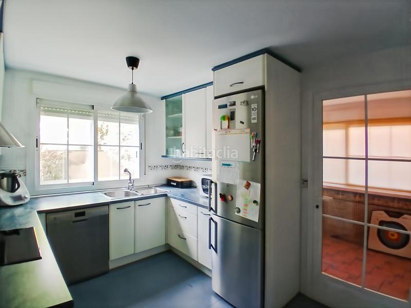 Foto 19458b5d-247a-40a6-a08d-265b350bfd12. Doppelhaus mit heizung parking pool in Urbanizaciones Rivas - Vaciamadrid