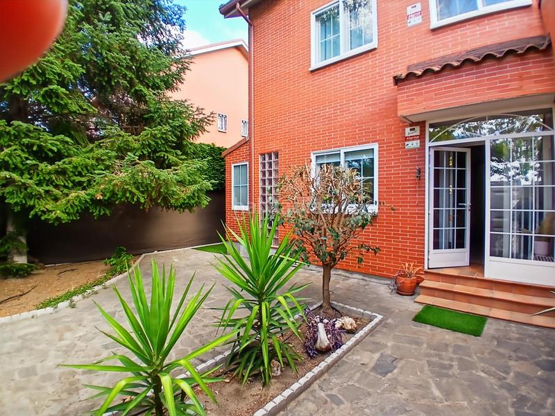 Foto fd5de19e-8293-4b3f-95a2-838f05f0c4b3. Doppelhaus mit heizung parking pool in Urbanizaciones Rivas - Vaciamadrid