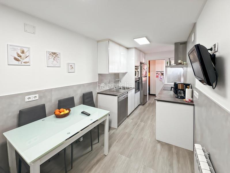 Foto cfad2264-742e-491b-9b8a-50f0ddf85c32. Pis amb calefacció aparcament a Palomeras Sureste Madrid