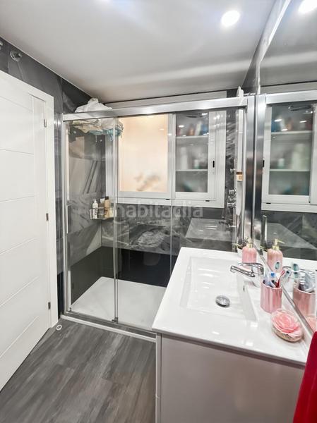 Foto 85c64987-eac5-43c0-81f0-5f1cd8b2a5b5. Attico con riscaldamento parcheggio in Ensanche de Vallecas-La Gavia Madrid