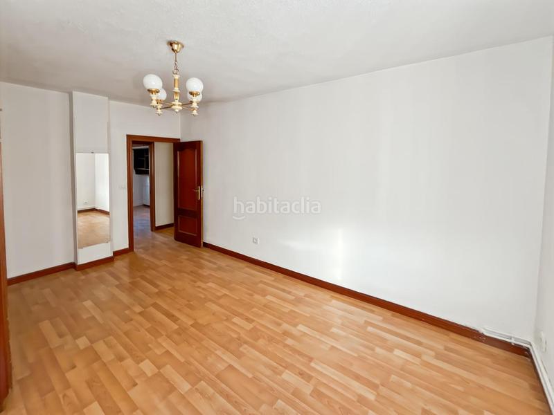 Foto 1144abf7-5799-4bf2-adf4-be4b3752b3eb. Etagenwohnung mit heizung in Numancia Madrid