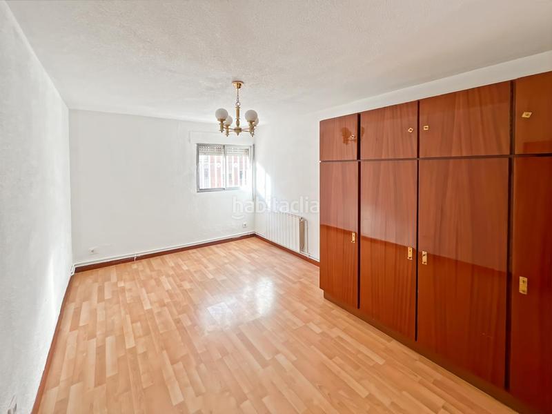 Foto a2e033eb-be55-465b-9601-f41a7e2eee5d. Etagenwohnung mit heizung in Numancia Madrid