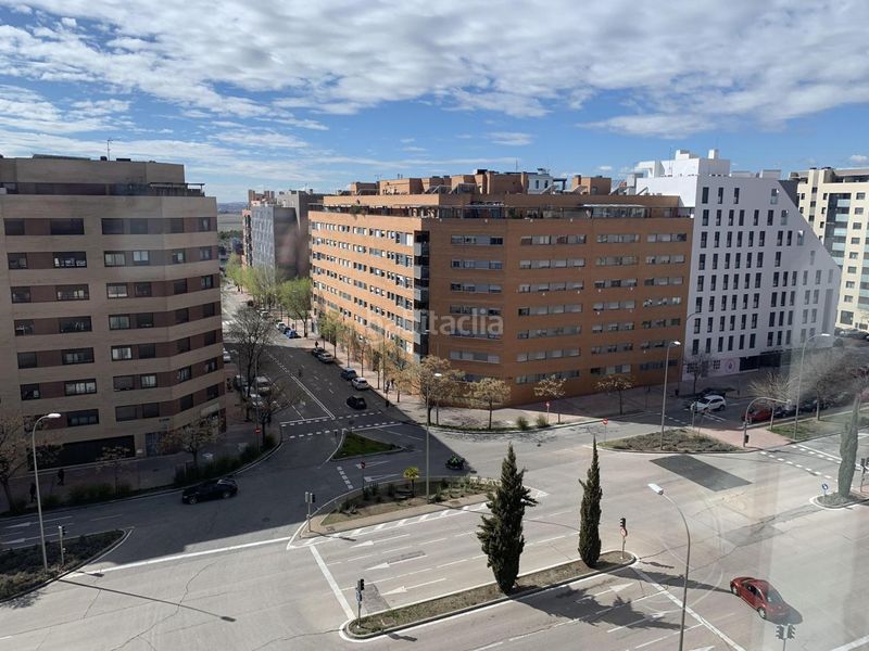 Foto 5444879d-c12c-4c54-9f45-85d7ddbce148. Pis amb calefacció aparcament piscina a Ensanche de Vallecas-La Gavia Madrid