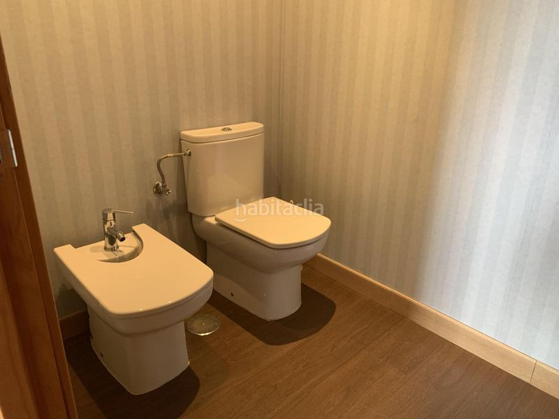 Foto e5918f9f-8bd7-4052-bddc-66250e9e1ff7. Pis amb calefacció aparcament piscina a Ensanche de Vallecas-La Gavia Madrid